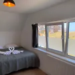 Spacious Beach House Sea & Dunes With Free Parking *