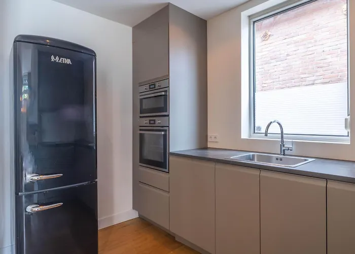 Apartman Beachhouse 6 Guests Near Free Parking